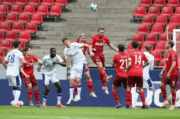 弗赖堡客场取胜,击败劲旅闯入德甲前四 弗赖堡客场取胜,击败劲旅闯入德甲前四